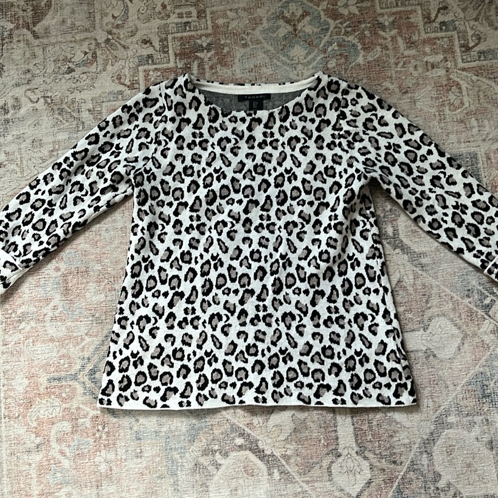 Tahari leopard print sweater
